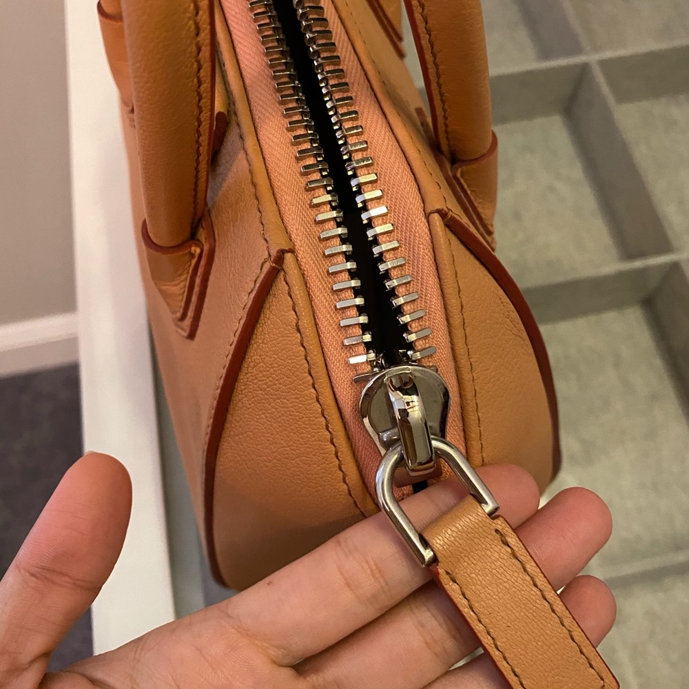 Givenchy Antigona - image 4